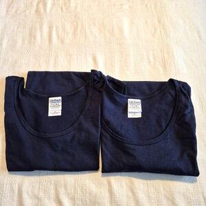 Gildan men's Medium navy blue tank tops, Cotton heavyweight New 2 per bundle